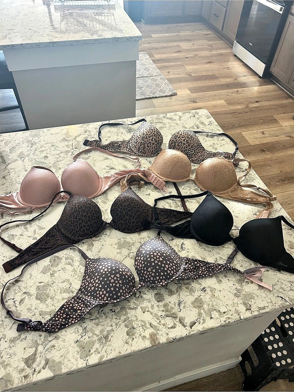 Victoria secret Bra bundle 6 34 B
